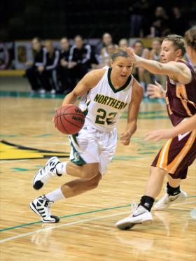 Senior guard Chelsea Lyons.