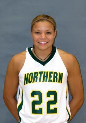 Senior guard Chelsea Lyons