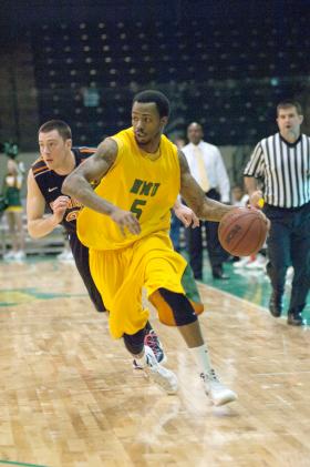 Senior guard DeAndre Taylor
