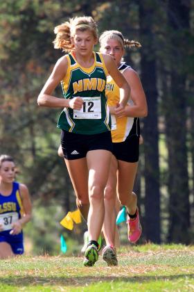 Freshman runner Larissa Halonen.
