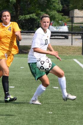 Junior defender Becky Schmidt.