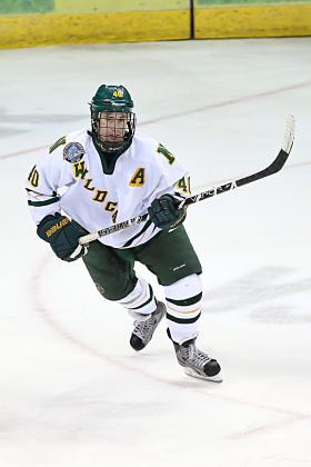 Junior forward Stephan Vigier.