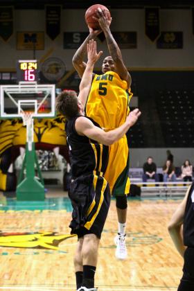 Senior guard DeAndre Taylor.