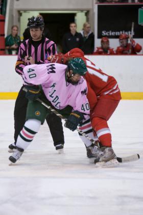 Stephan Vigier wearing his pink jersey last year.