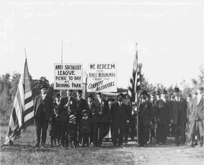 Pasties, Beer, Revolution, and For: Immigrant Miners and Their Communities on the Marquette Iron Range