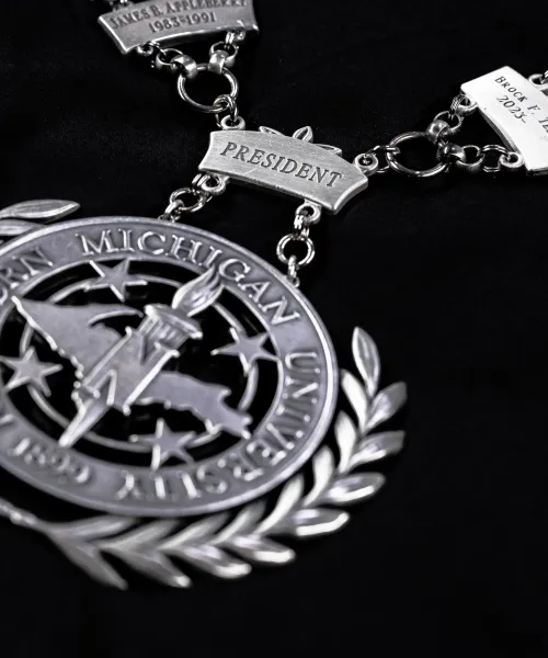 close up of the chain of office medal